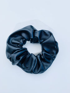 Small faux leather scrunchie’s (various colours)