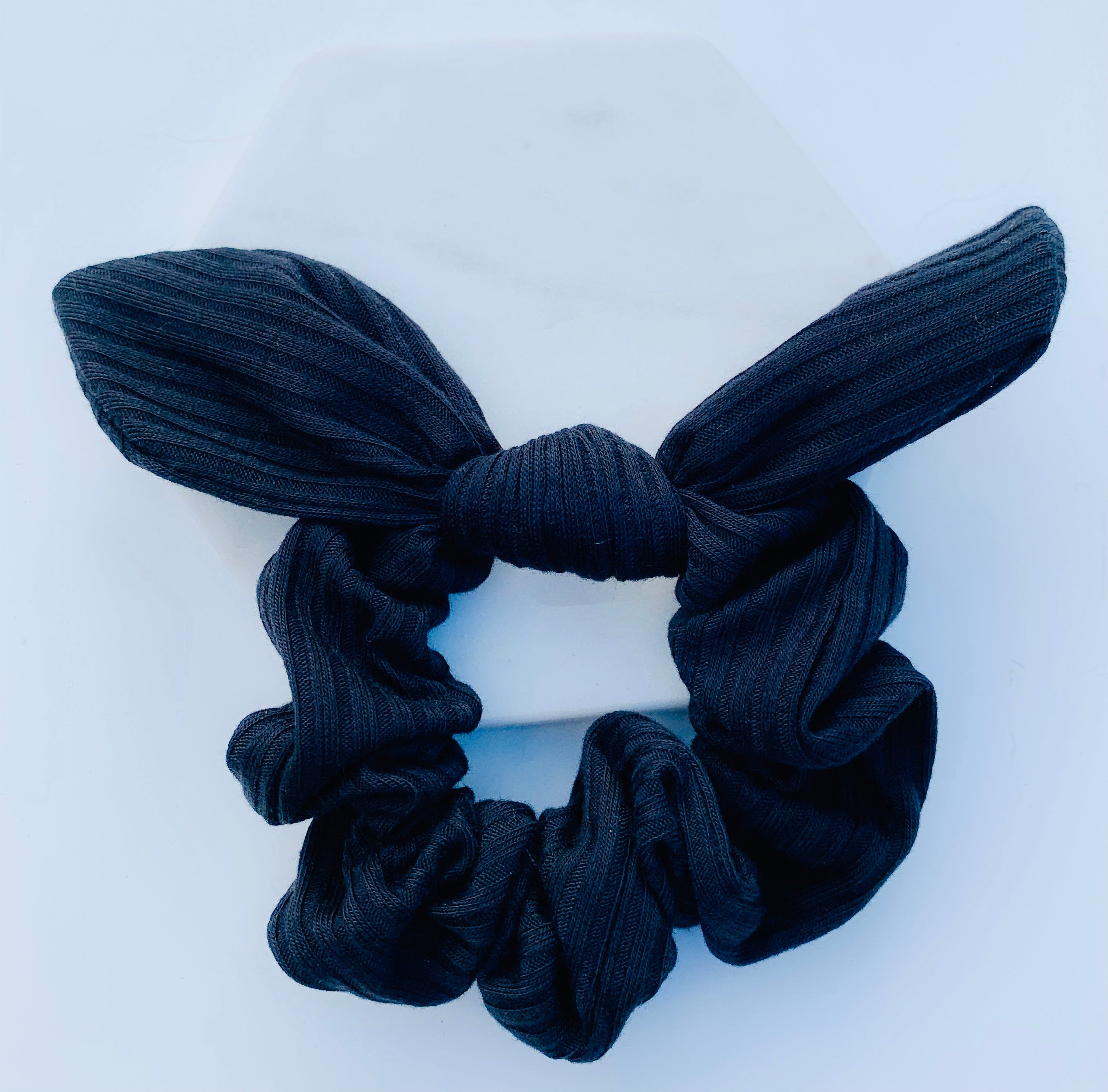 Happy knot scrunchie’s